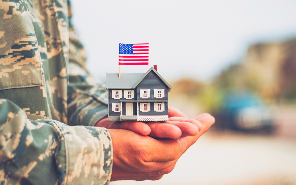 Veteran-Home-with-Flag